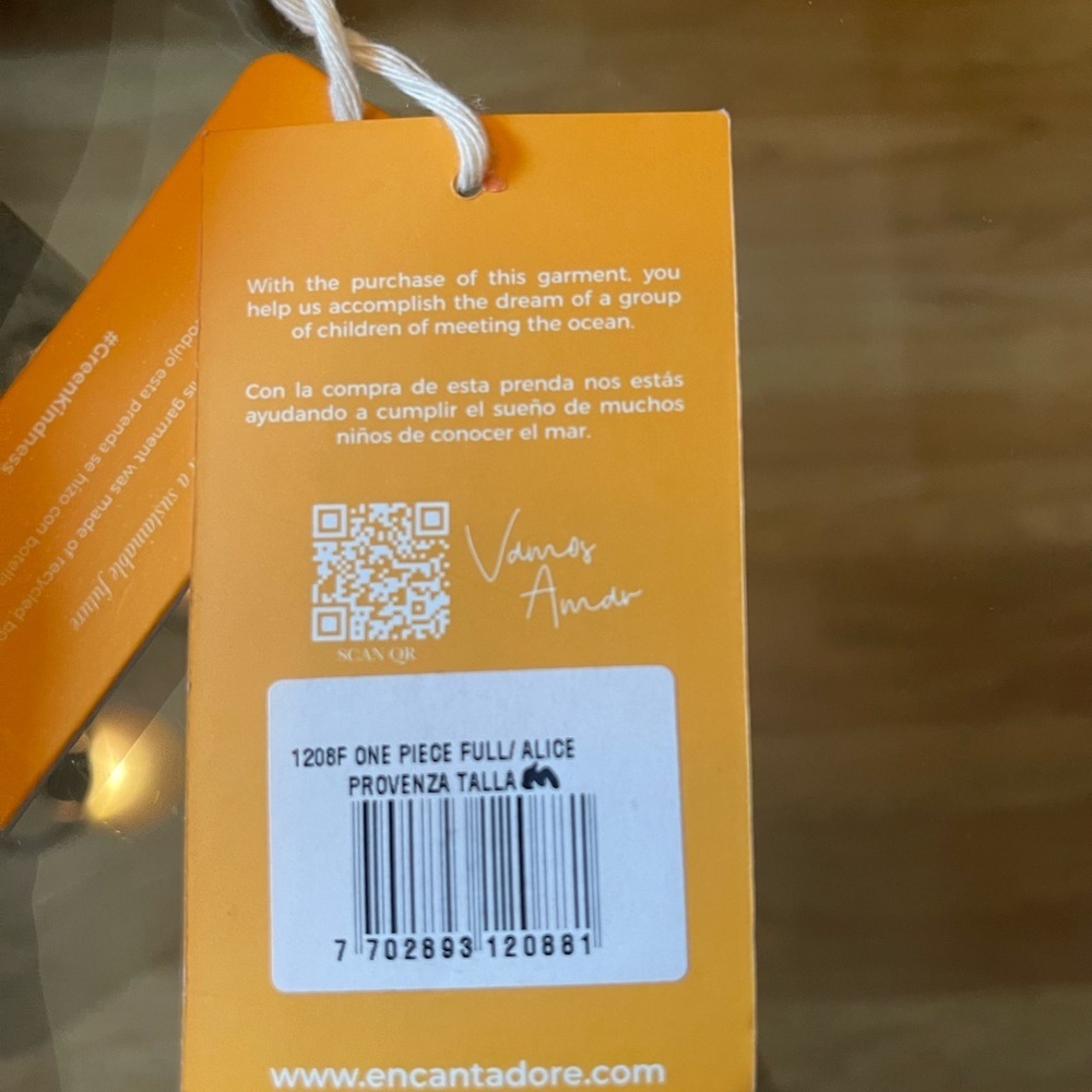 Encantadore one piece swimsuit! Gorgeous! - Picture 12 of 12